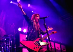 FOTO: pirmo reizi Latvijā uzstājas smagā roka leģendas "Halestorm"