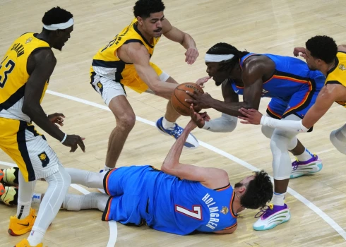 "Pacers" pārspēj "Thunder" un NBA finālsērijā panāk neizšķirtu.
