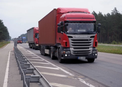Tarifi ietekmē ķīmijas, farmācijas, plastmasas un gumijas, metālapstrādes, elektronikas, mašīnbūves un iekārtu, transportlīdzekļu ražošanas uzņēmumus. 