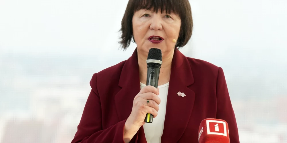 Лиана Ланга поняла, что возможностей для изучения латышского не хватает.