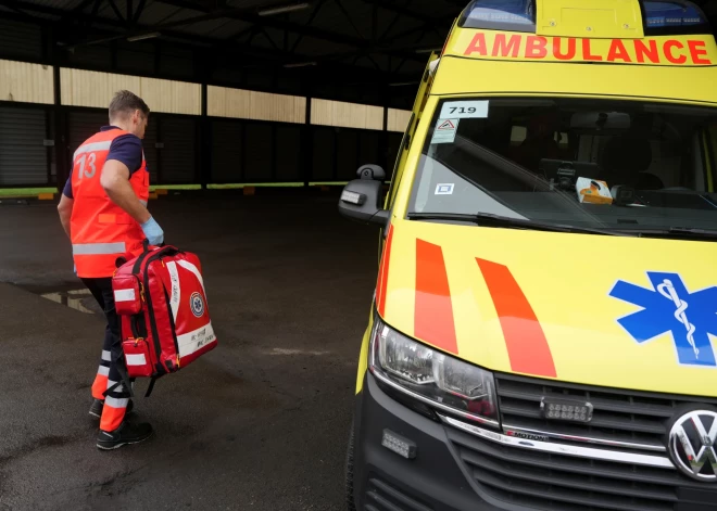 Телефон для консультаций, дежурные врачи и экстренная помощь: где искать спасение на Лиго и в Янов день