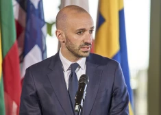  Francijas ārlietu ministrs: "Mēs aicinājām Irānas ministru apsvērt sarunas ar visām pusēm, tostarp ASV"