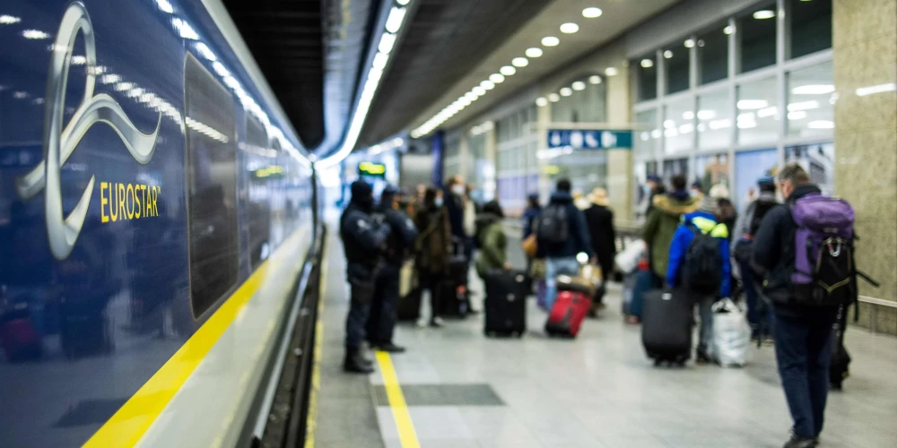 Beļģijas valdība vērsīsies pret nelegālajiem imigrantiem, ieviešot stingrāku ieceļošanas kontroli, piektdien Briselē paziņoja Beļģijas ministri.