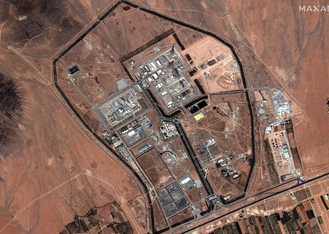 Uzbrukumi devuši augļus? Izraēla apgalvo, ka Irānas kodolprogrammai pielikts "pauzes režīms"