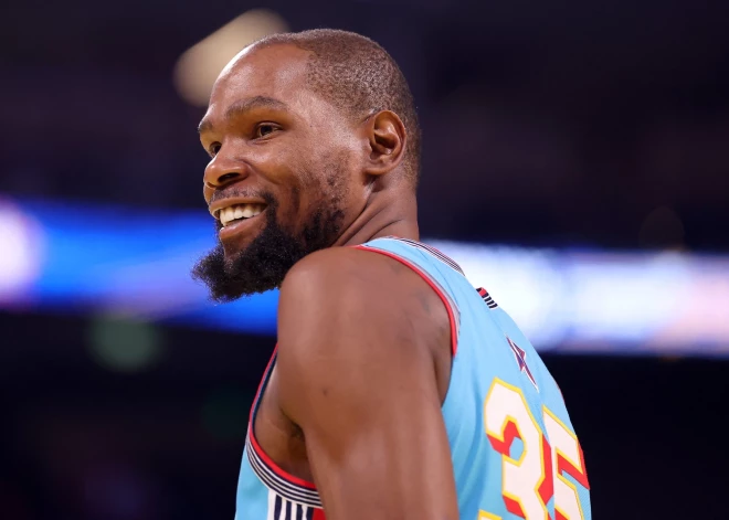 Kevins Durants pārcelsies uz talantīgo Hjūstonas "Rockets"