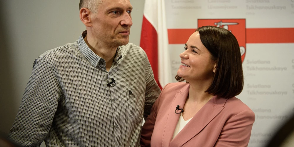 Сергей и Светлана Тихановские во время пресс-конференции в Вильнюсе.