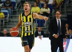 Artūrs Žagars un "Fenerbahce" nokļūst rokas stiepiena attālumā no Turcijas čempionu titula