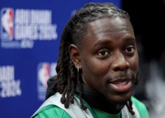 Mediji: "Celtics" aizmainīs Holideju uz "Trail Blazers"