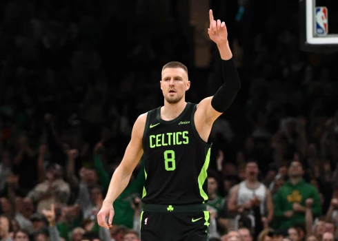 Šajā sezonā Kristaps Porziņģis 42 regulārā čempionāta mačos vidēji 29 minūtēs guva 19,5 punktus.