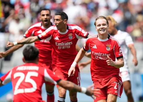 Lisabonas "Benfica" pirmo reizi vēsturē pārspējis Vācijas bundeslīgas vienību Minhenes "Bayern".