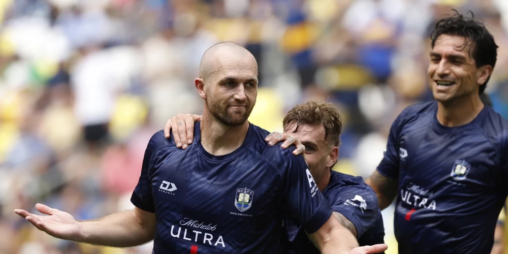 Sporta skolotājs Kristians Grejs pēc vārtu guvuma.