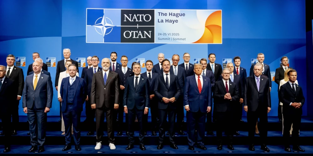 Hāgā šodien norit NATO samita noslēdzošā diena. Kā liecina informācija NATO un NATO samita Nīderlandē tīmekļvietnēs, augsta līmeņa pasākuma uzmanības centrā būs aizsardzība, transatlantiskā sadarbība un atbalsts Ukrainai.