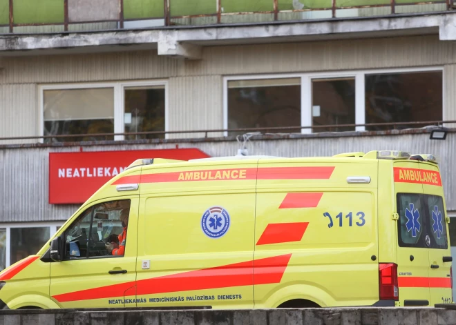 Valdība nosaka vienotus principus darba samaksas pieaugumam stacionāros