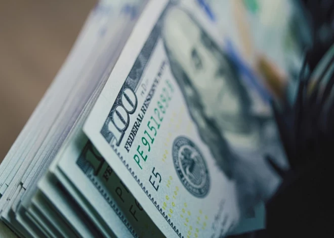 Лондон заберет у России почти 100 млн долларов и купит на них ракеты для Украины