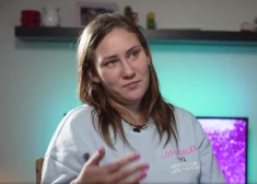 "Kad lietoju narkotikas, svēru 38 kilogramus," - šova "Caur ērkšķiem uz..." dalībnieces Monikas stāsts