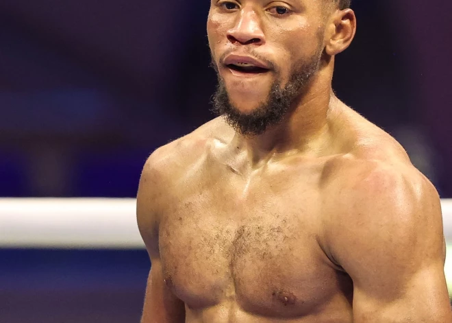 VIDEO: brutāls boksa nokauts: japāņu cīkstonis pēc cīņas aizmirst pusotru mēnesi dzīves