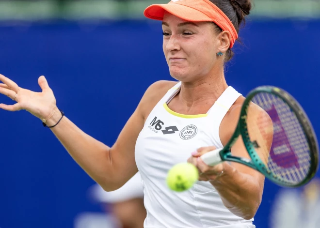 Darja Semeņistaja nonākusi vienas uzvaras attālumā no karjerā pirmā "Grand Slam" pamatturnīra