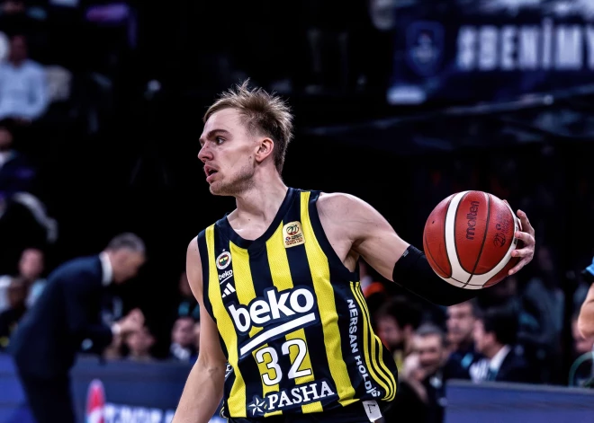 Stambulas "Fenerbahce" un Artūrs Žagars tiek pie trešās trofejas šosezon