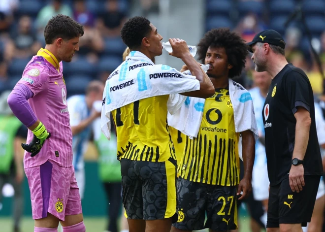 "Borussia" un "Fluminense" nākas krietni papūlēties, lai sasniegtu FIFA Klubu pasaules kausa astotdaļfinālu