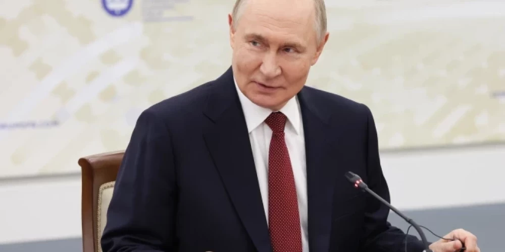 Krievijas vadītājs Vladimirs Putins BRICS samitam pieslēgsies attālināti.