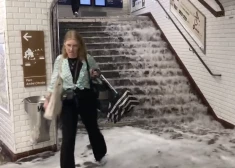 VIDEO: Franciju skārusi spēcīga vētra. Ir bojāgājušie