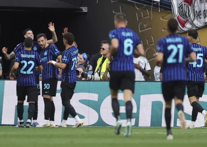 Milānas "Inter" un "Monterrey" futbolisti iekļūst FIFA Klubu pasaules kausa astotdaļfinālā