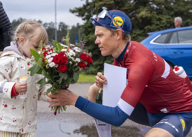 Toms Skujiņš pārliecinoši uzvar Latvijas čempionātā riteņbraukšanā distancē ar atsevišķu startu