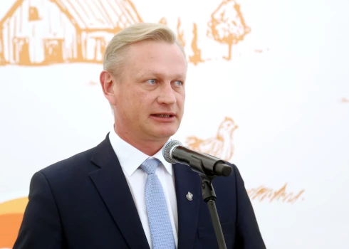 Par Aivara Mačeka kandidatūru balsoja 13 no 19 Bauskas novada domes deputātiem.