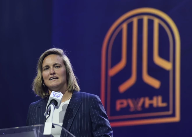 Par PWHL vērtīgāko spēlētāju atzīta Kanādas izlases līdere Marī-Filipa Pulēna