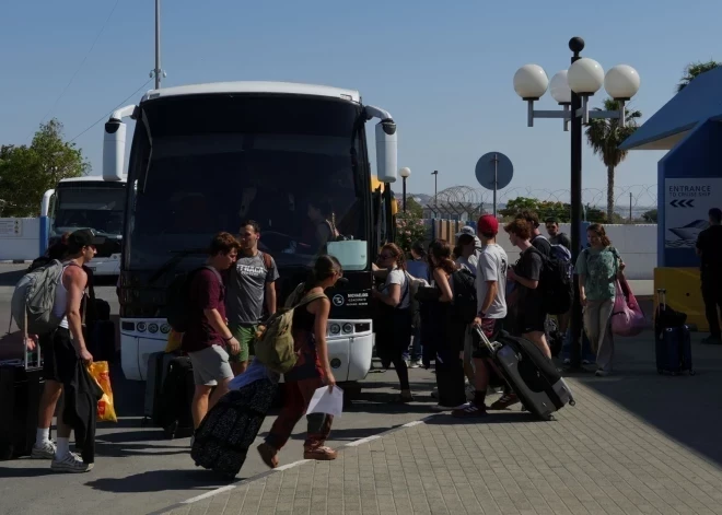 Из Ирана выехали три гражданина Латвии. Эвакуироваться из Израиля жители ЛР не хотят