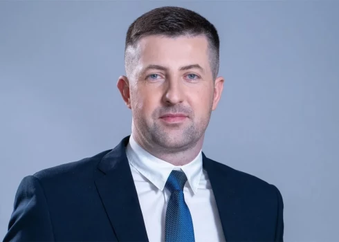 Par Zālīti nobalsoja 11 domes deputāti, bet pret viņu bija četri deputāti.