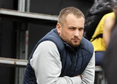 “Tiešām apdauzītam bokserim tas uztrauc vairāk nekā Rīgas četriem mēriem?” Kristaps Zutis dusmīgs, ka cilvēkiem nav zināms, kur kara laikā slēpties