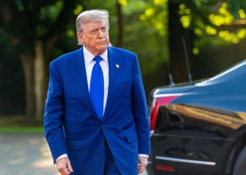 ASV prezidents Donalds Tramps NATO samitā Hāgā.