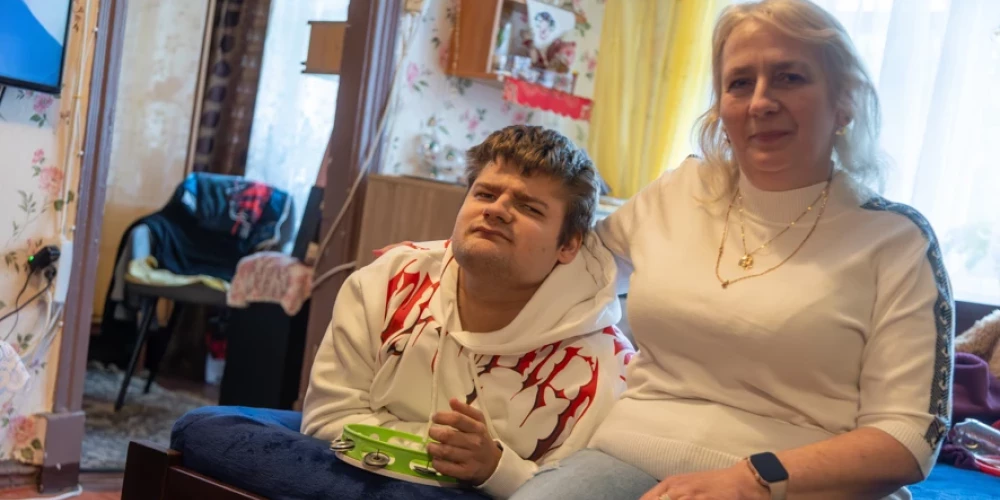 “Es uzreiz strikti pateicu, ka no sava bērna neatteikšos,” saka Rita Gurecka.