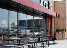 KFC tīkls slēdz visus savus restorānus Dānijā: konstatētie pārkāpumi izraisa pamatīgu skandālu