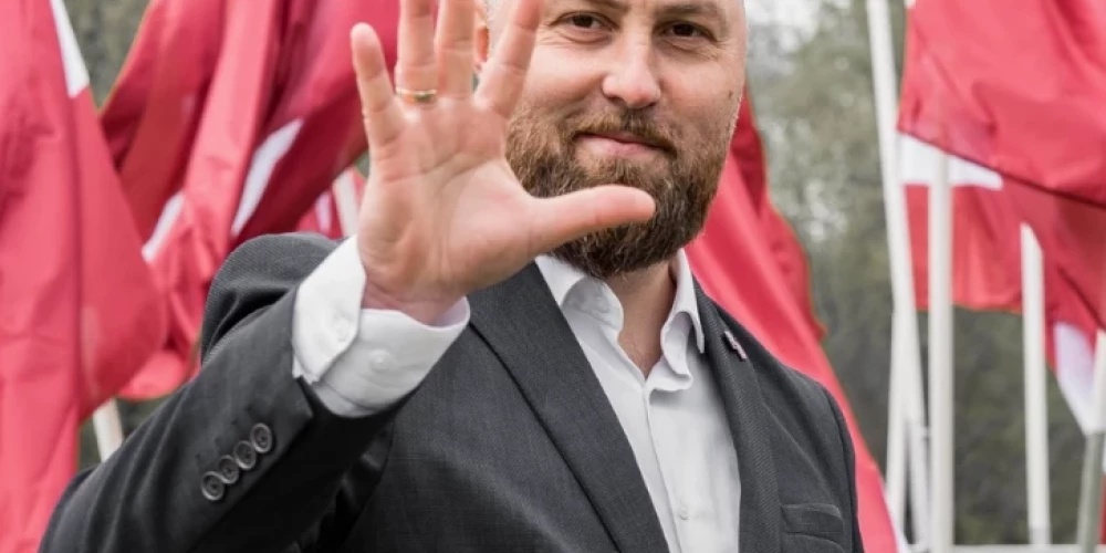 Andris Jankovskis (ekrānuzņēmums no "Facebook")