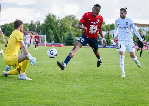 Čempione RFS Jelgavā izcīnīja grūtu uzvaru (foto: Ruslans Antropovs)