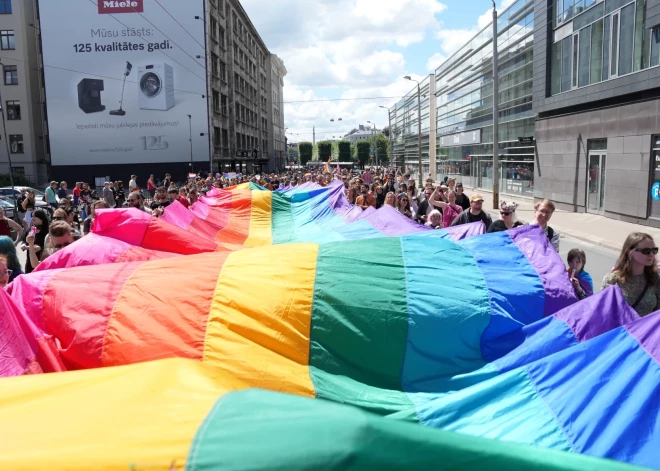 Шествие Riga Pride 2025: 28 июня в центре перекроют улицы и изменят маршруты транспорта