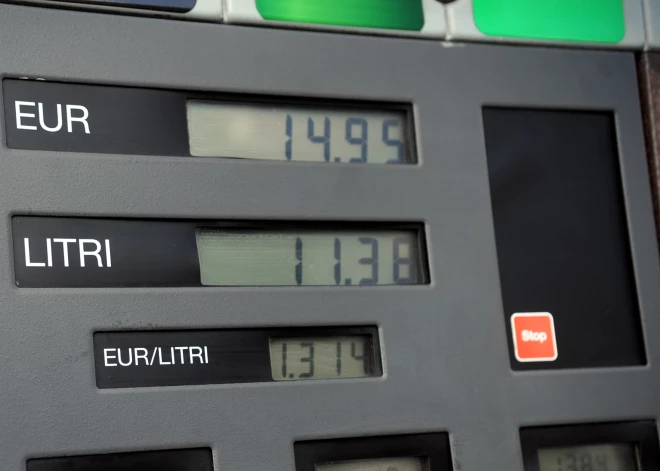 2 евро за литр? События на Ближнем Востоке гонят вверх цены на латвийских АЗС