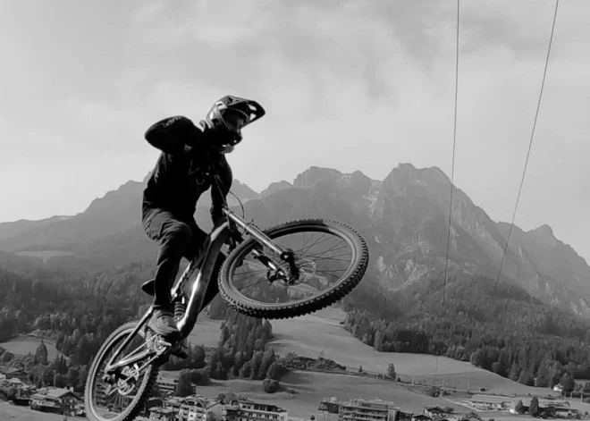 Negadījumā Austrijā gājis bojā Latvijas kalnu riteņbraucējs Sergejs Lepers