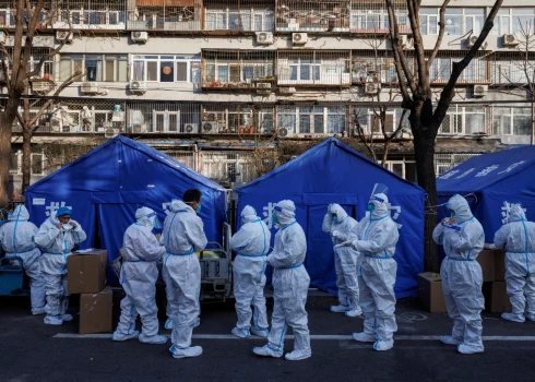 Pasaules Veselības organizācija publicē ziņojumu par Covid-19 izcelsmi.