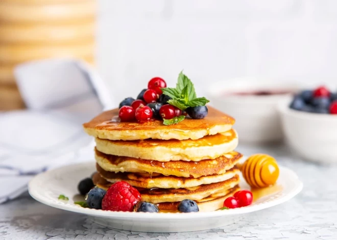Американские панкейки: пышные блинчики к завтраку