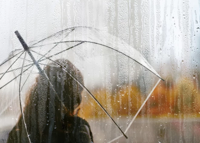 Рижане шутят: "Европа украла у нас лето", в то время как сезонные депрессии становятся тяжелее