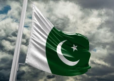 Spridzinātājs pašnāvnieks Pakistānā nogalina 16 karavīrus