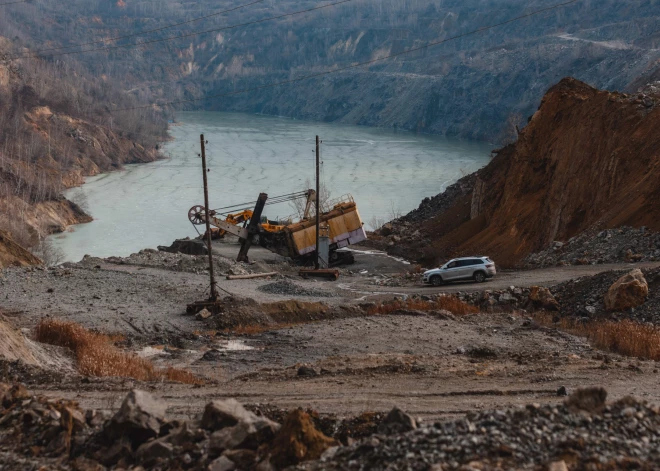 Krievija apgalvo, ka pārņēmusi stratēģisku litija atradni Ukrainā