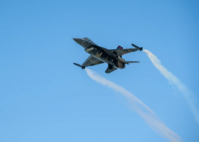 Krievijas uzbrukuma laikā pie Ukrainas robežas gaisā paceļas Polijas iznīcinātāji