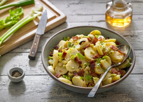 Kartupeļu un lēcu salāti