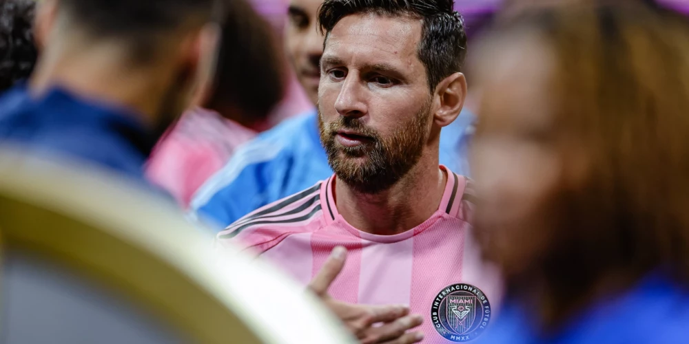 PSG futbolisti pirmajā puslaikā nodrošina pārliecinošu uzvaru pār Mesi pārstāvēto Maiami komandu.