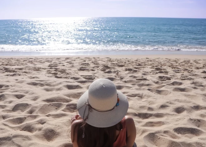 Nav droša iedeguma: eksperti skaidro, kā pasargāt ādu no saules riskiem