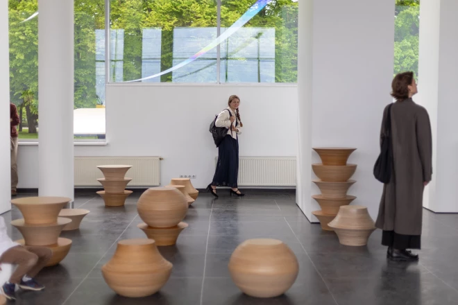 Izstāde “Pavisam mazas svinības”.